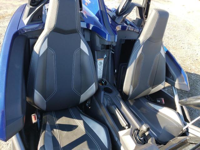 57XAAPFA1J8125917 - 2018 POLARIS SLINGSHOT BLUE photo 6