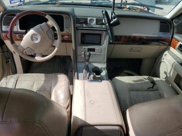 5LMFU27R04LJ21025 - 2004 LINCOLN NAVIGATOR 金色 照片 8