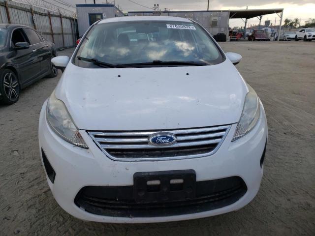 3FADP4BJ1DM165350 - 2013 FORD FIESTA SE WHITE photo 5