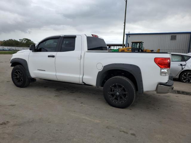 5TFRU54128X016618 - 2008 TOYOTA TUNDRA DOU WHITE photo 2