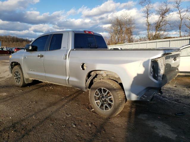 5TFUY5F13EX414833 - 2014 TOYOTA TUNDRA DOU SILVER photo 2