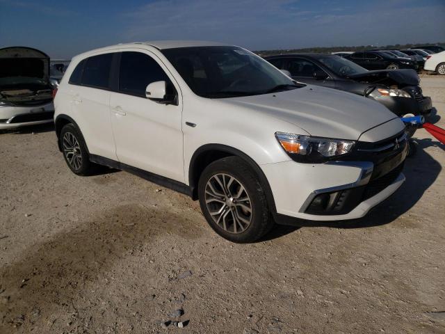 JA4AP3AU8KU034616 - 2019 MITSUBISHI OUTLANDER თეთრი ფოტო 4