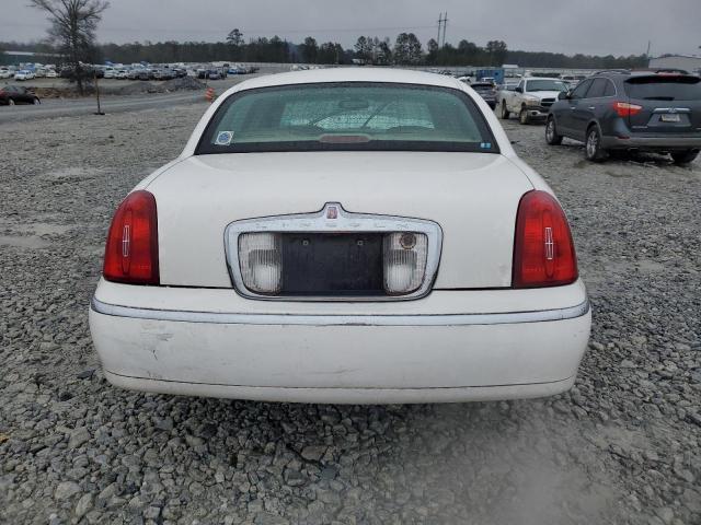 1LNHM82W02Y668016 - 2002 LINCOLN TOWN CAR S WHITE photo 6