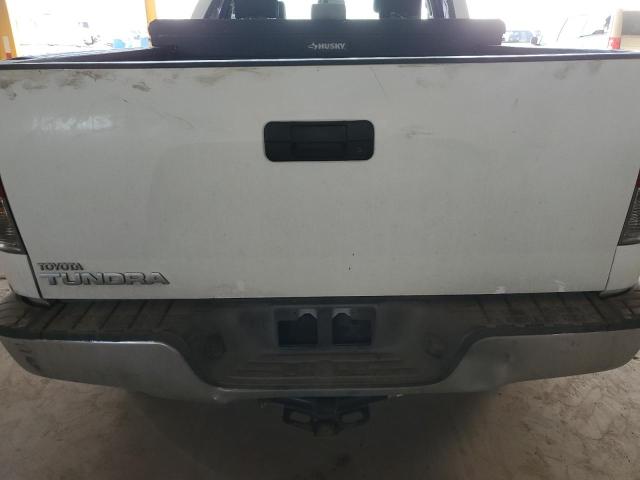 5TBRU54177S450112 - 2007 TOYOTA TUNDRA DOU WHITE photo 10