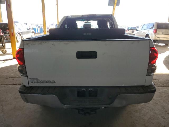 5TBRU54177S450112 - 2007 TOYOTA TUNDRA DOU WHITE photo 6