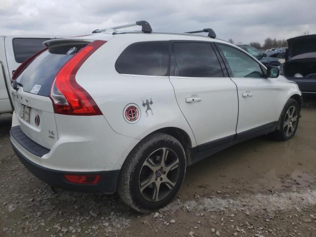 YV4902DZ8D2386931 - 2013 VOLVO XC60 T6 WHITE photo 3