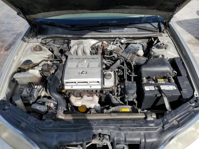 JT8BF28G1W5045625 - 1998 LEXUS ES 300 SILVER photo 11