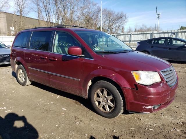 2A8HR541X9R517276 - 2009 CHRYSLER TOWN & COU BURGUNDY photo 4