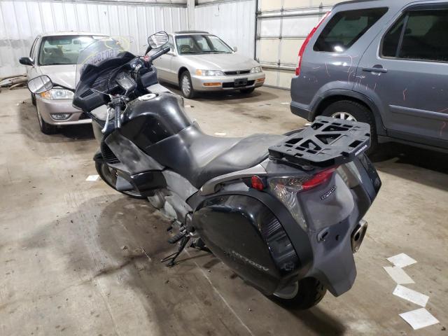 ZDCRC5957BF010186 - 2011 HONDA NT700 V BLACK photo 3