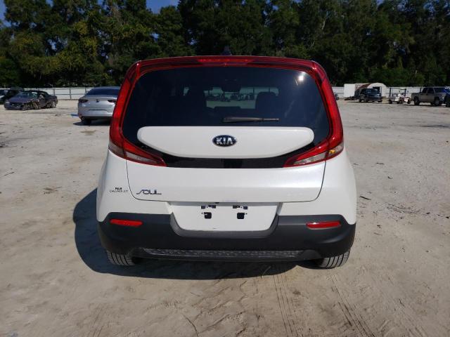 KNDJ23AUXL7713047 - 2020 KIA SOUL LX WHITE photo 6