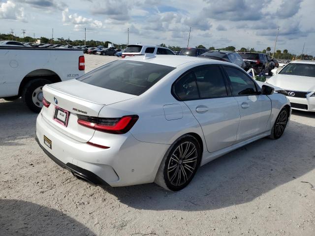 3MW5U7J02N8C32773 - 2022 BMW M340I WHITE photo 3