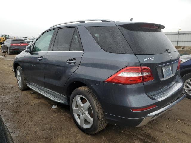 4JGDA7DB9CA047914 - 2012 MERCEDES-BENZ ML 550 4MA GRAY photo 2