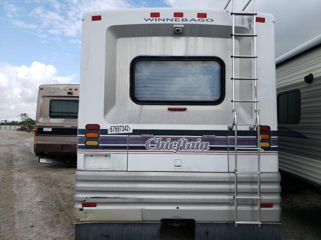 3FCMF53G9VJA25457 - 1998 WINNEBAGO CHIEFTAIN WHITE photo 9