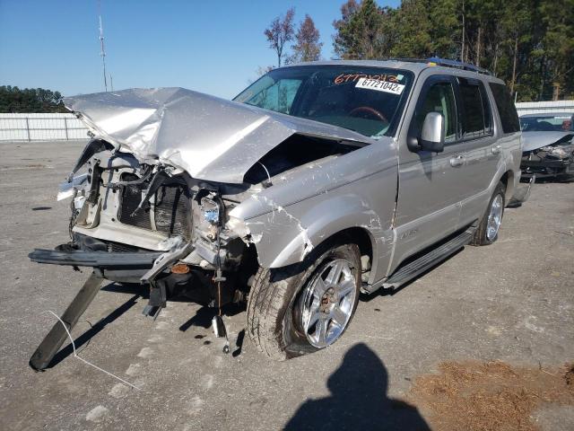 5LMEU88H04ZJ46556 - 2004 LINCOLN AVIATOR 银色 照片 1