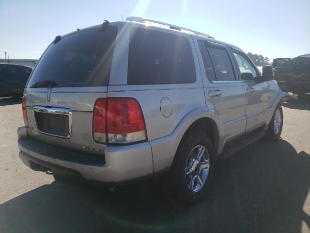 5LMEU88H04ZJ46556 - 2004 LINCOLN AVIATOR 银色 照片 3