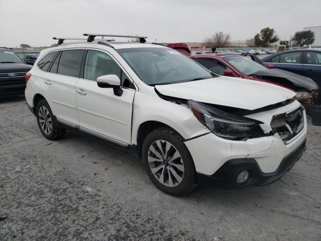 4S4BSATC4J3356669 - 2018 SUBARU OUTBACK TO WHITE photo 4