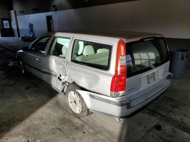 YV1SW61T342426482 - 2004 VOLVO V70 SILVER photo 2