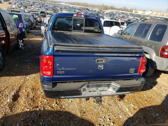 1D7HW58NX8S636882 - 2008 DODGE DAKOTA QUA BLUE photo 6