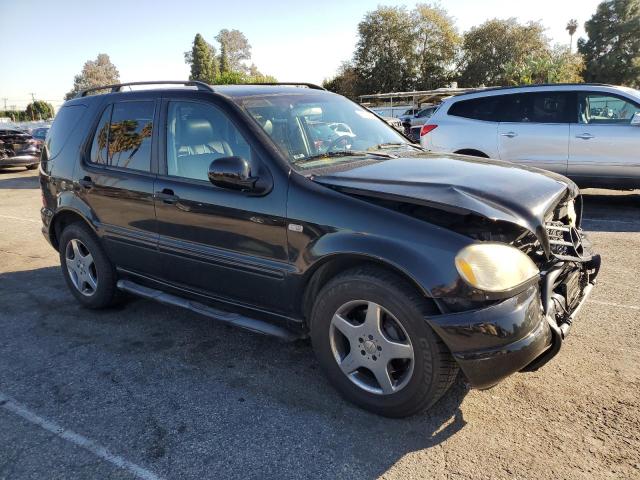 4JGAB72E8YA171645 - 2000 MERCEDES-BENZ ML 430 BLACK photo 4