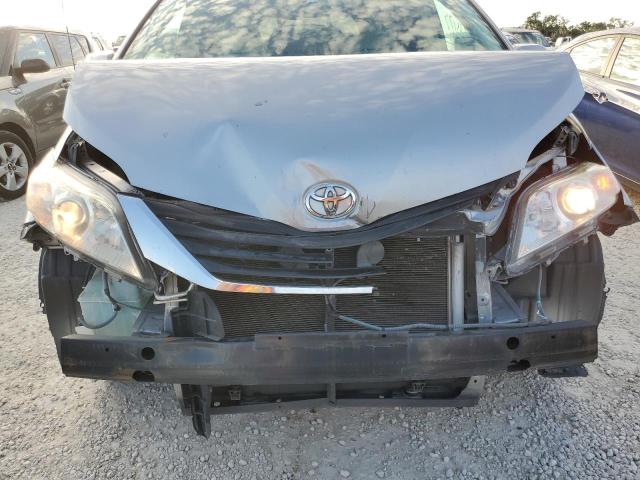 5TDKK3DC1BS083687 - 2011 TOYOTA SIENNA LE BLUE photo 5