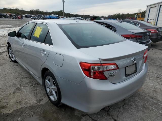 4T1BF1FKXCU590173 - 2012 TOYOTA CAMRY SE A SILVER photo 2