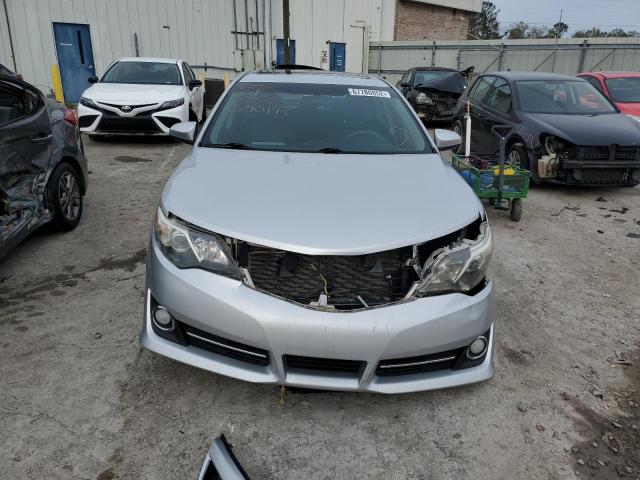 4T1BF1FKXCU590173 - 2012 TOYOTA CAMRY SE A SILVER photo 5