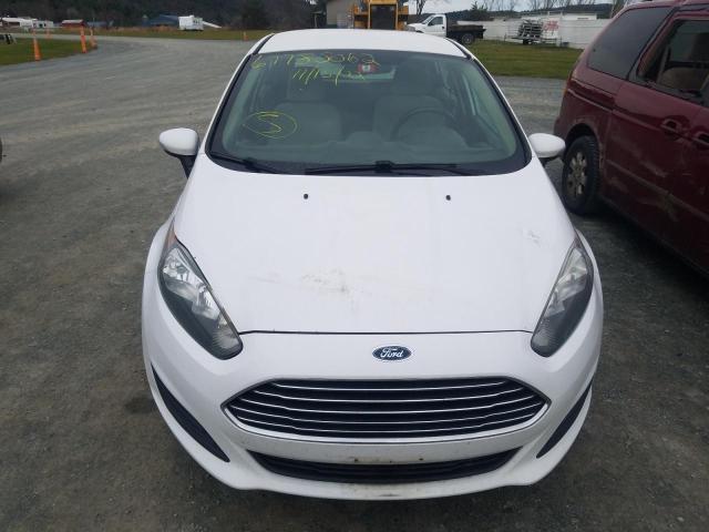 3FADP4EJ7EM121995 - 2014 FORD FIESTA SE WHITE photo 5