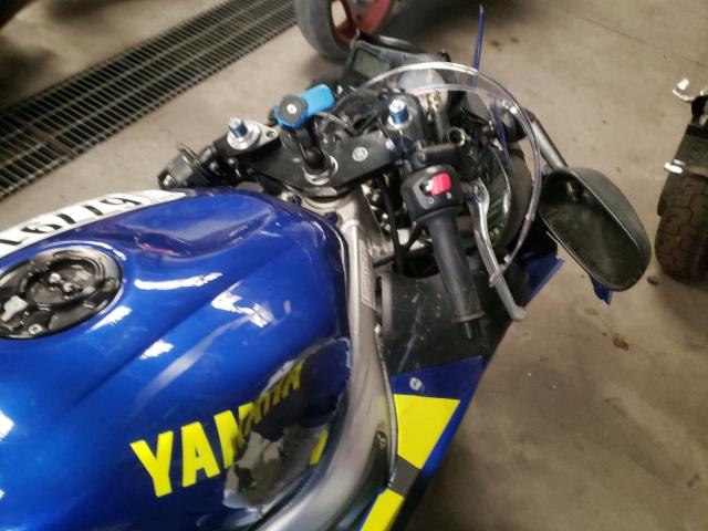 JYARJ04Y92A002732 - 2002 YAMAHA YZFR6 L BLUE photo 5