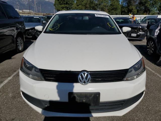 3VWDP7AJ8CM306780 - 2012 VOLKSWAGEN NEW JETTA WHITE photo 5