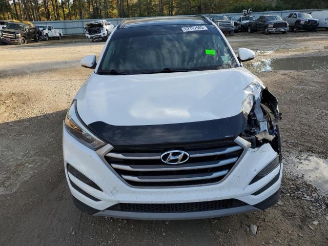 KM8J33A28JU676649 - 2018 HYUNDAI TUCSON VAL WHITE photo 5