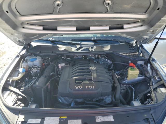 WVGGF7BP0HD001150 - 2017 VOLKSWAGEN TOUAREG EX SILVER photo 12