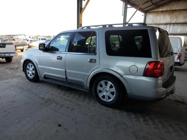 5LMFU28R04LJ37661 - 2004 LINCOLN NAVIGATOR 银色 照片 2