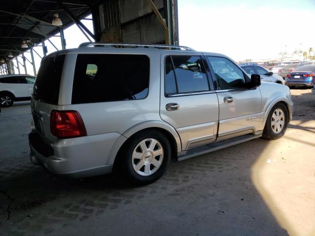 5LMFU28R04LJ37661 - 2004 LINCOLN NAVIGATOR 银色 照片 3