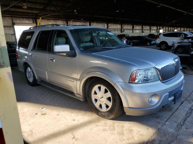 5LMFU28R04LJ37661 - 2004 LINCOLN NAVIGATOR 银色 照片 4