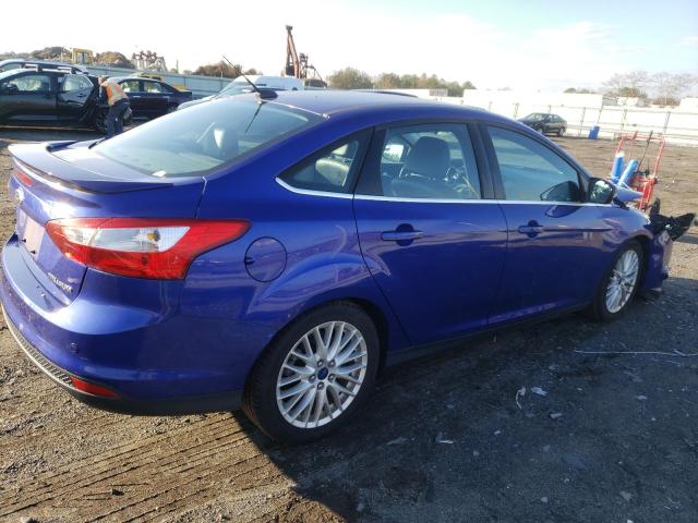 1FADP3J29EL146827 - 2014 FORD FOCUS BLUE photo 3