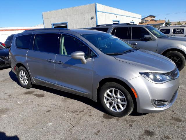 2C4RC1BG4LR140268 - 2020 CHRYSLER PACIFICA T GRAY photo 4