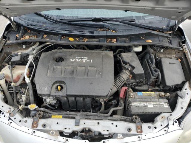 1NXBU4EE0AZ276676 - 2010 TOYOTA COROLLA ვერცხლისფერი ფოტო 11