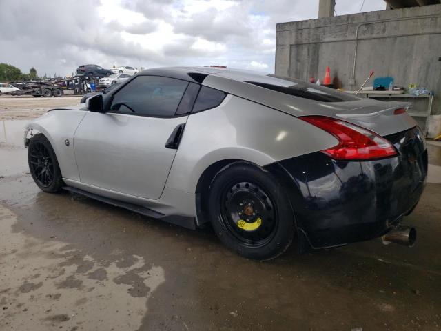 JN1AZ4EH6BM552312 - 2011 NISSAN 370Z BASE SILVER photo 2