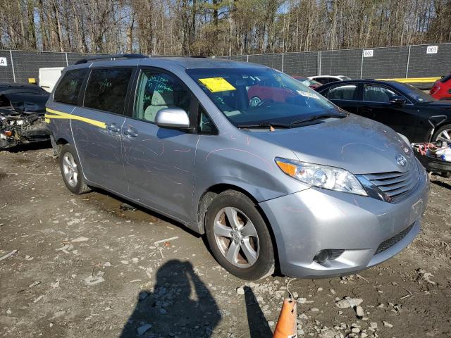 5TDKK3DC1GS717944 - 2016 TOYOTA SIENNA LE SILVER photo 4