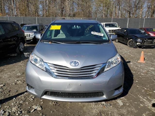 5TDKK3DC1GS717944 - 2016 TOYOTA SIENNA LE SILVER photo 5