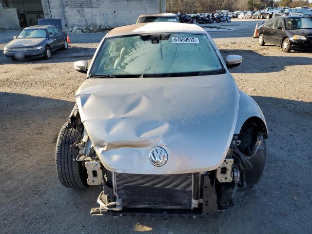 3VW517AT0GM800872 - 2016 VOLKSWAGEN BEETLE S/S 银色 照片 5