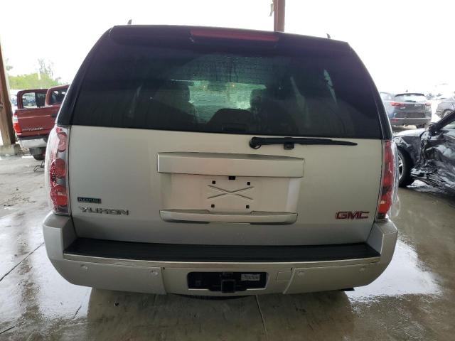 1GKUCEEF0AR269068 - 2010 GMC YUKON DENA SILVER photo 6