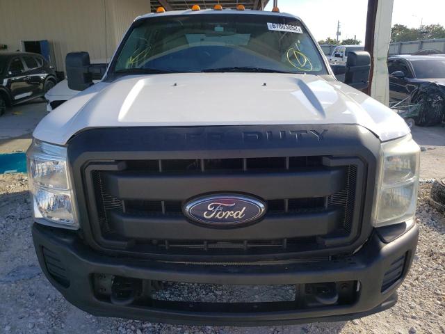 1FT8W3CTXBEC30675 - 2011 FORD F350 SUPER WHITE photo 5