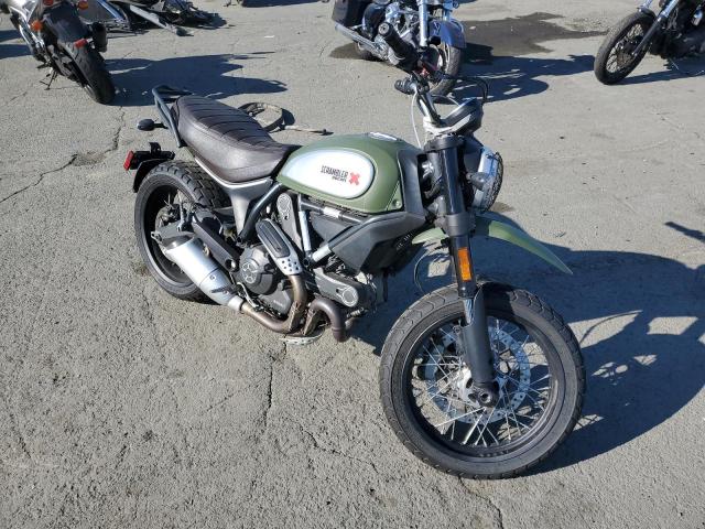 ML015ANM9FT004126 - 2015 DUCATI SCRAMBLER GREEN photo 1