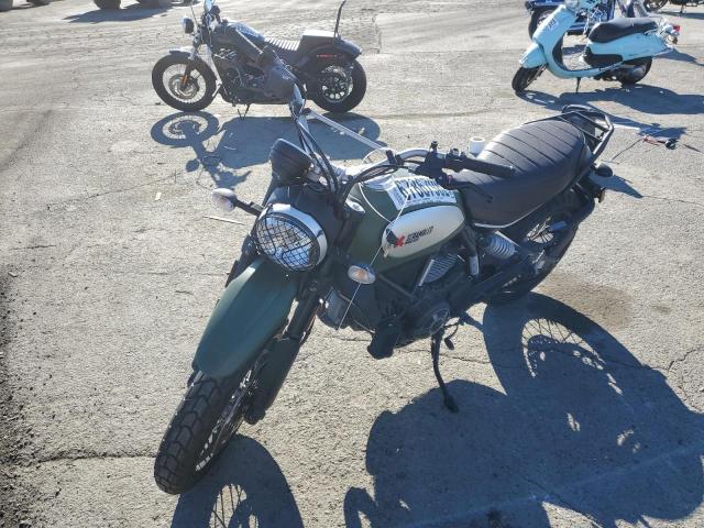 ML015ANM9FT004126 - 2015 DUCATI SCRAMBLER GREEN photo 2