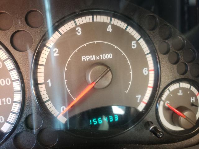 1J4GL38K45W565685 - 2005 JEEP LIBERTY RE GREEN photo 8