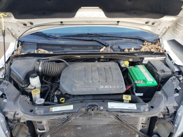 2C4RVAAG9CR136115 - 2012 VOLKSWAGEN ROUTAN S WHITE photo 12