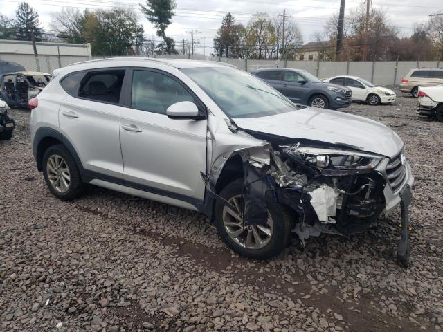 KM8J3CA40HU585760 - 2017 HYUNDAI TUCSON LIM SILVER photo 4