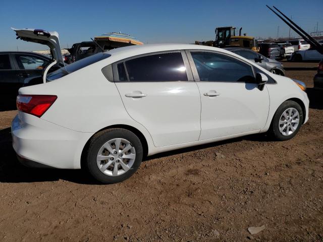 KNADM4A3XG6591304 - 2016 KIA RIO LX WHITE photo 3