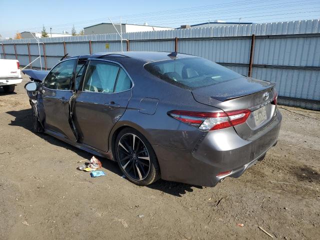 4T1B61HK8JU519063 - 2018 TOYOTA CAMRY XSE CHARCOAL photo 2